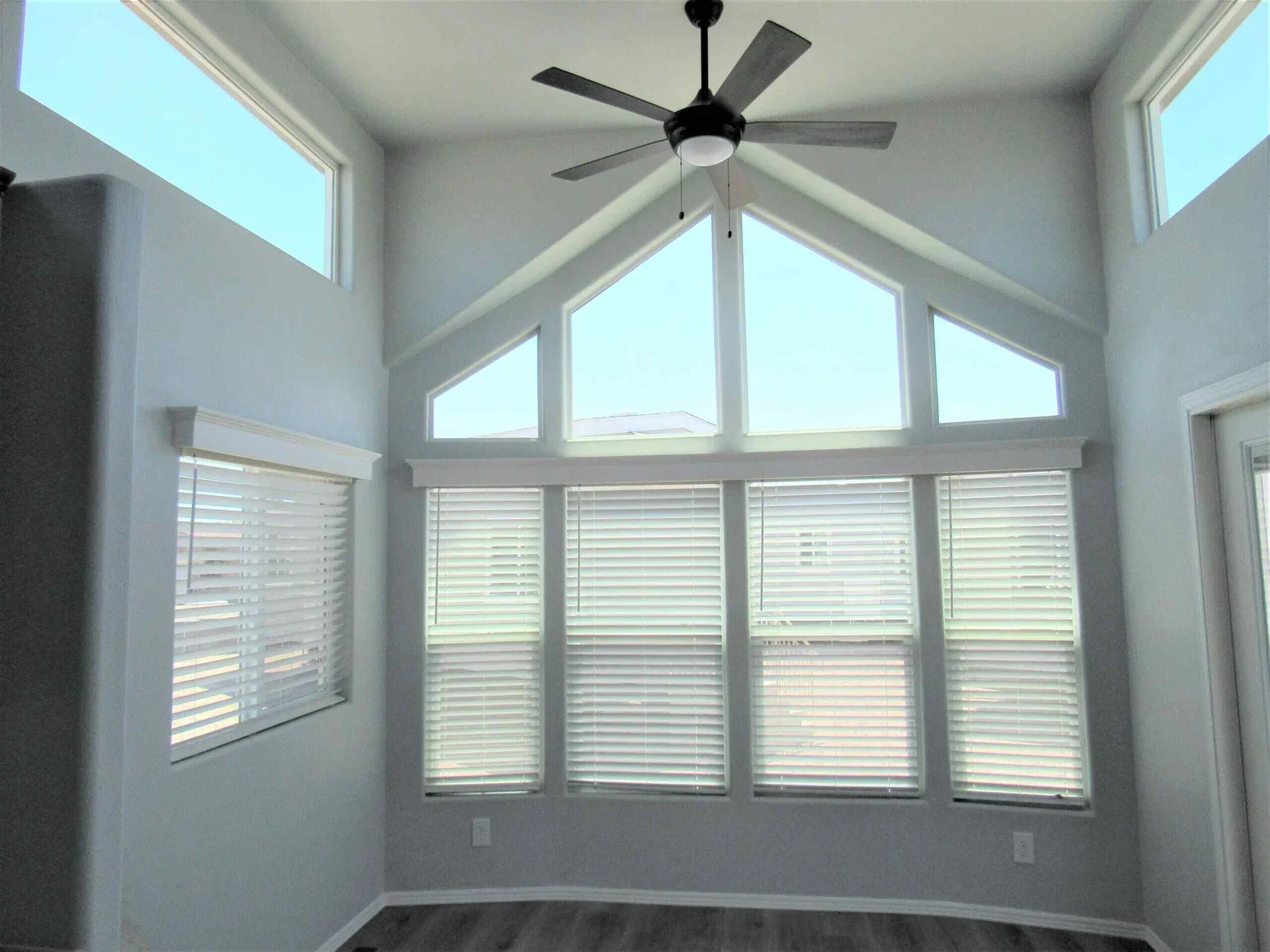 mobile tiny homes for rent near me